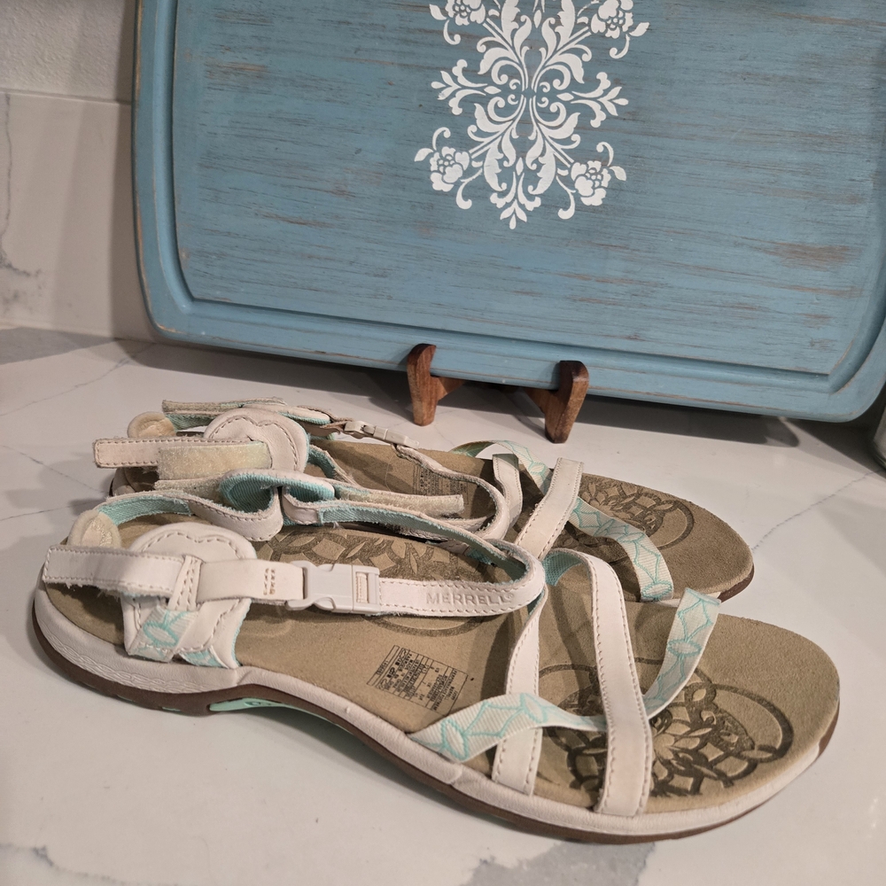 Chic White and Tan Women's Sandals Jarinda